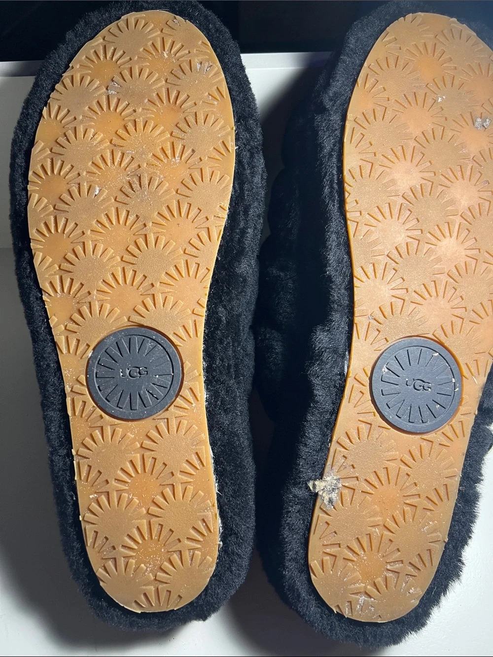UGG Womens Fluff Yeah Slide - Black
